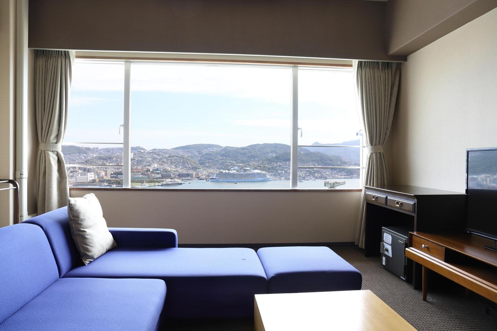 Ooedo Onsen Monogatari Nagasaki Hotel Seifu Extérieur photo